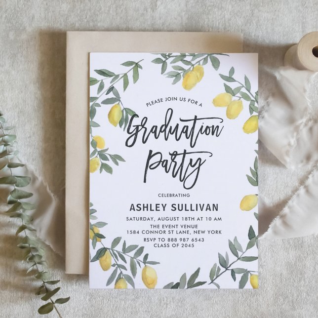 Boho Lemon Wreath Tropical Graduation Party Einladung (Customizable boho graduation invitation featuring watercolor lemon wreath. )