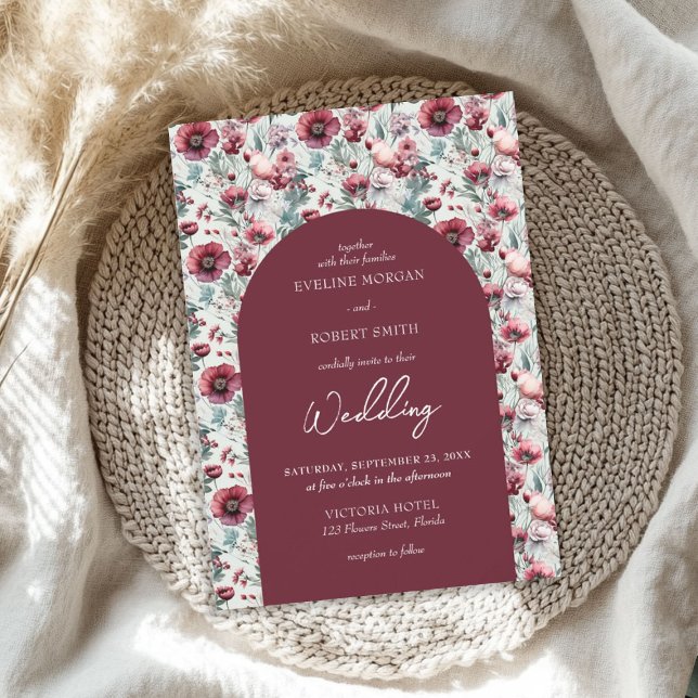 Boho Maroon und rosa wilde Blume gewölbt Einladung (Boho maroon and pink wild flowers arched invitation)