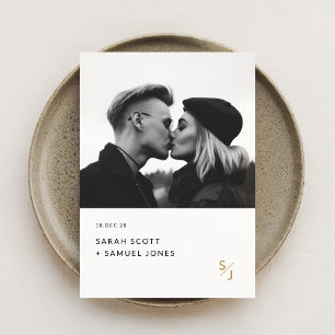 Boho Minimal Black and White Gold Monogram Wedding Einladung