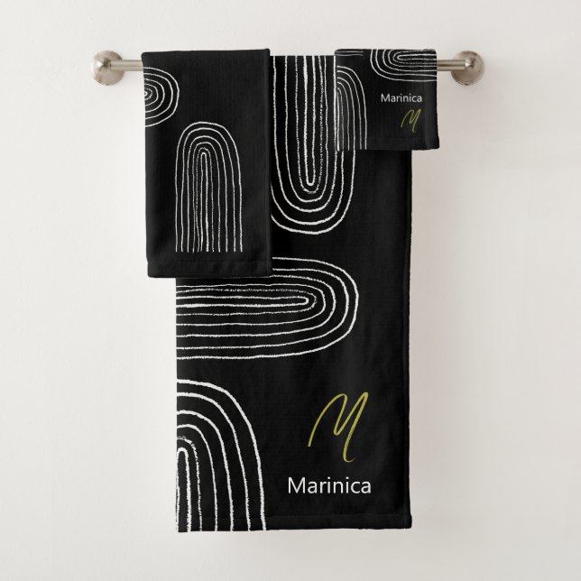 Boho Mitte Jahrhundert Chic Rainbow Monogram Badhandtuch Set (Insitu)