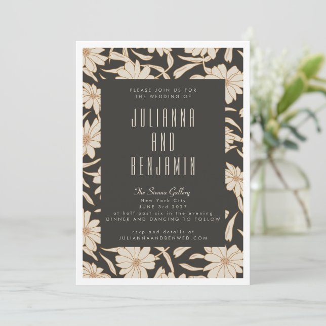 Boho Moderne botanische Schwarz-Elfenbeinhochzeit Einladung (Stehend Vorderseite)
