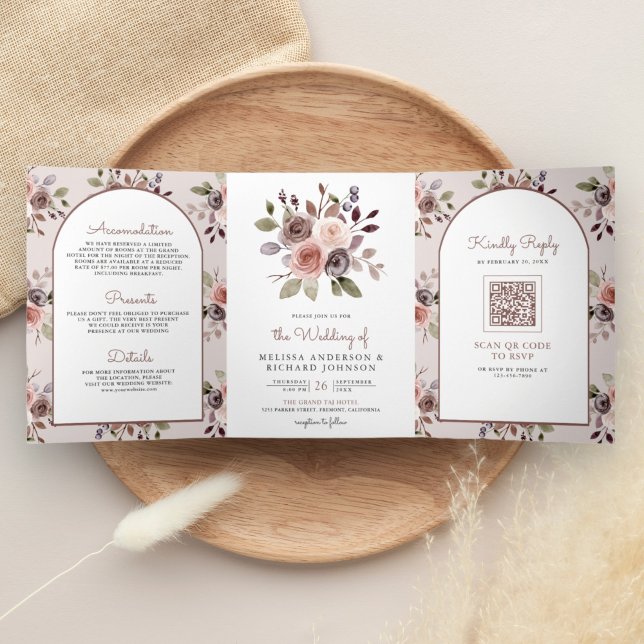 Boho Neutral Earthy Taupe Floral QR Code Hochzeit Dreifach Gefaltete Einladung (Von Creator hochgeladen)