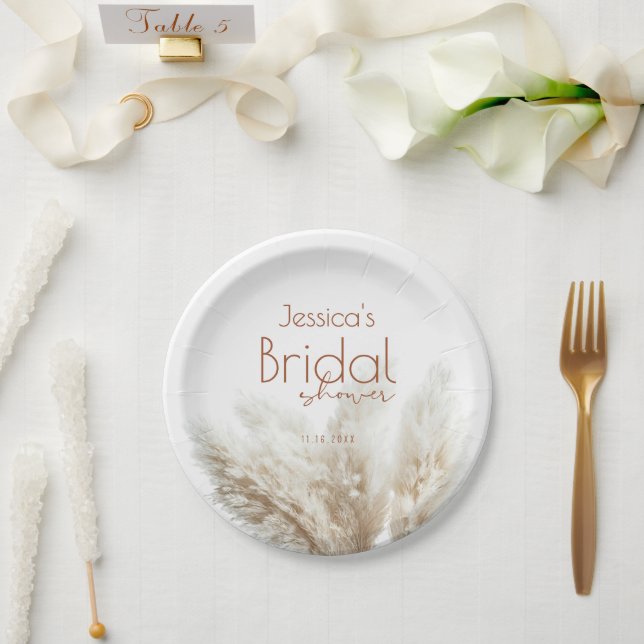 Boho Neutral Fluffy Pampas Grass Brautparty Pappteller (Hochzeit)