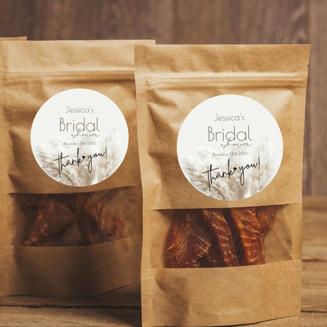 Boho Neutral Fluffy Pampas Grass Brautparty Runder Aufkleber (Von Creator hochgeladen)