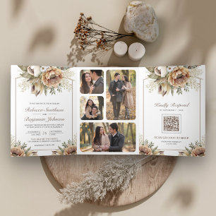Boho neutrale erdige florale taupe QR-Code-Hochzei Dreifach Gefaltete Einladung