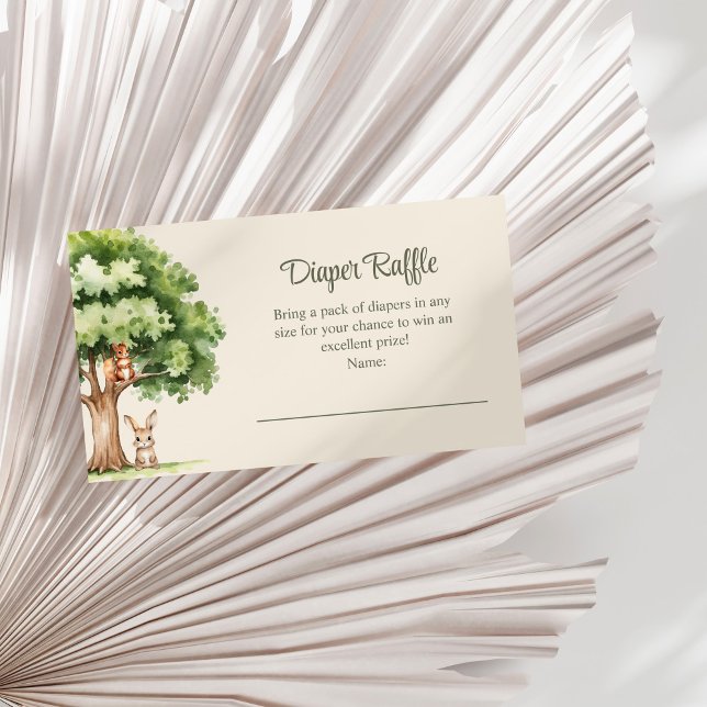 Boho Niedliche Waldtiere Windelwindeln Begleitkarte (Boho Cute Woodland Animals Diaper Raffle Enclosure Card on a white palm leaf.)