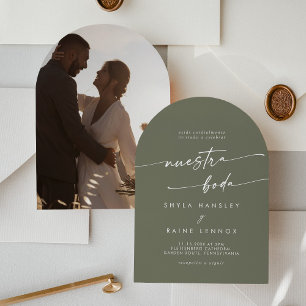Boho Olive Green Foto Arch Spanish Wedding Einladung
