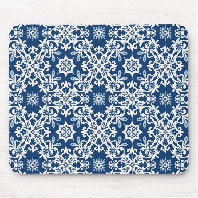 Boho-Ornamentmuster in Weiß-Blau Vintage Mousepad (Vorne)