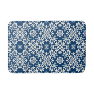 Boho-Ornamentmuster in weiß-blauem Vintage-Stil Badematte
