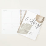 Boho Pampas Grasses Namen Datum Hochzeitsplaner Planer<br><div class="desc">Boho Pampas Grasses Namen Datum Hochzeitsplaner. Eine kreisförmige Kugel in Cremetönen mit Pampasgras ist oben rechts,  und ein rustikaler Ventilator in der unteren links Ecke. Eine koordinierende Creme ist auf der Rückseite. Hochzeit ist in einem Set handschriftlich Stift Skript und leicht personalisieren die Erholung des Textes.</div>