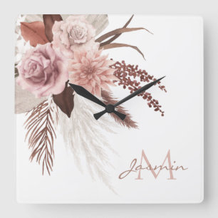 Boho Pink Pampas Grass Getrocknete Blume Monogramm Quadratische Wanduhr