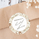 Boho Protea Pampas Grass Floral Brautparty Runder Aufkleber<br><div class="desc">Der Aufkleber für das Brautparty ist mit Aquarelltöne,  weißen Orchideen,  Trockenpampas-Gras,  Weißanthurien,  Wildblumen mit Blätter versehen. Für eine erweiterte Anpassung dieses Designs klicken Sie bitte auf den Link "Weitere Anpassung". Matching-Elemente sind ebenfalls verfügbar.</div>