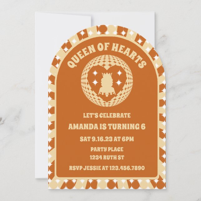 Boho Queen of Hearts Birthday Party Arch Einladung (Vorderseite)