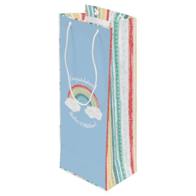 Boho Rainbow Baby Shower Blue Boy Geschenktüte Für Weinflaschen (Rückseite Schrägansicht)
