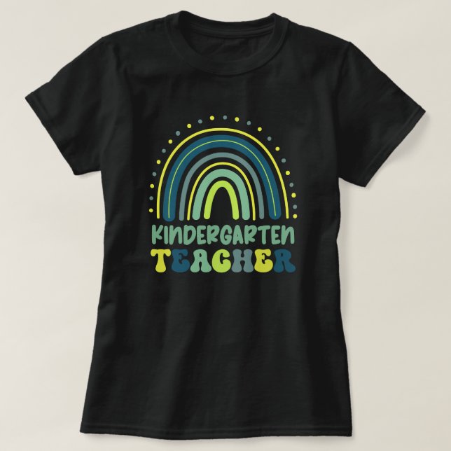 Boho Rainbow Preschool Lehrer grün blau T-Shirt (Design vorne)