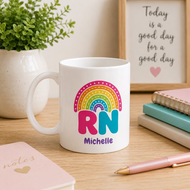 Boho-Regenbogen-Monogramm RN Kaffeetasse (Von Creator hochgeladen)