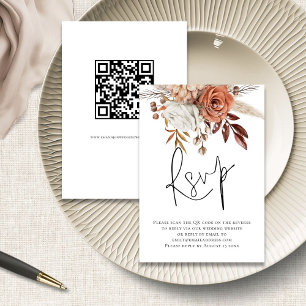 Boho Rust Florals Script QR Code Wedding RSVP Kart Begleitkarte