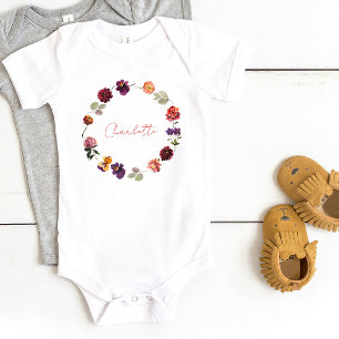 Boho Rustikaler Blumenkranz Wasserfarbe Schriftzug Baby Strampler