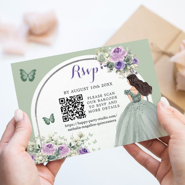 Boho Sage Green Lilac Princess Girl 15 Años QR RSVP Karte (Von Creator hochgeladen)