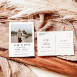 Boho Save the Date, Foto Save the Date Minimalisti Postkarte<br><div class="desc">Diese schöne Save the Date-Einladung bietet ein wunderschönes minimales Layout für Ihre Ankündigung Datum freihalten, wo Sie die Freiheit haben, etwas einzigartiges zu kreieren! Editieren Sie Text und Farben einfach nach Ihrem Stil! Text- und Hintergrundfarben sind vollständig editierbar —> klicken Sie auf die Schaltfläche "Edit Using Design Tool" um zu...</div>