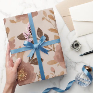 Boho Staubige Rosenblume Beige Blumenmuster Geschenkpapier