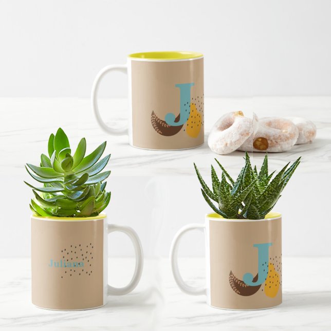 Boho Style Benutzerdefiniertes Monogramm und Name  Zweifarbige Tasse (Von Creator hochgeladen)