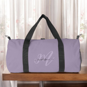 Boho Stylish Script Lila Name und Monogram Duffle Bag