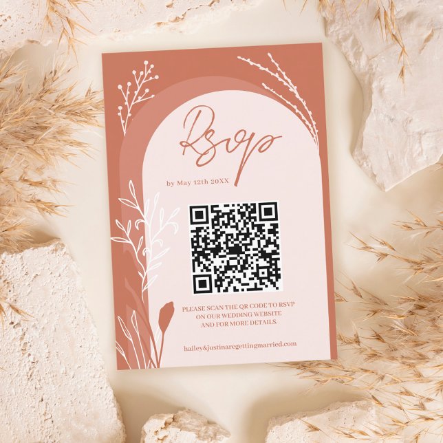 Boho terracotta floral Qr Skript Bogen Hochzeit RSVP Karte (Von Creator hochgeladen)