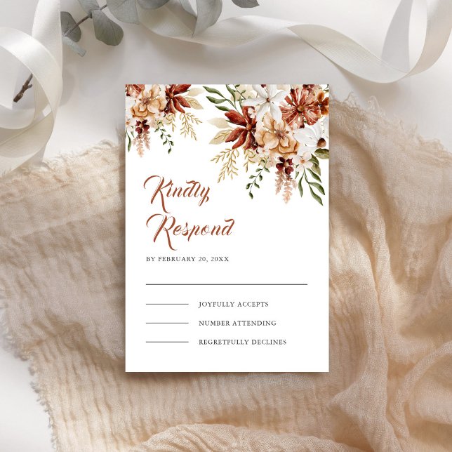Boho Terracotta Floral Wildblume White Wedding RSVP Karte (Von Creator hochgeladen)