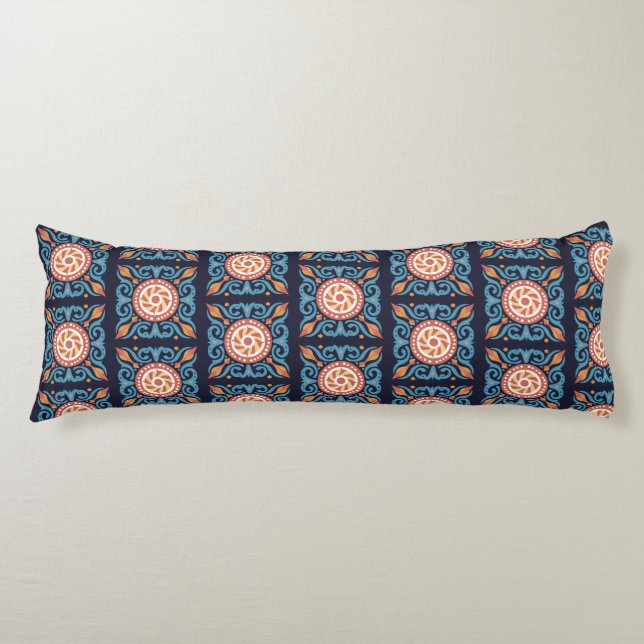 Boho Tile Body Pillow Seitenschläferkissen (Vorderseite)