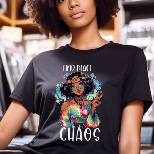Boho Typografy T-Shirt - Friede finden im Chaos- (Von Creator hochgeladen)