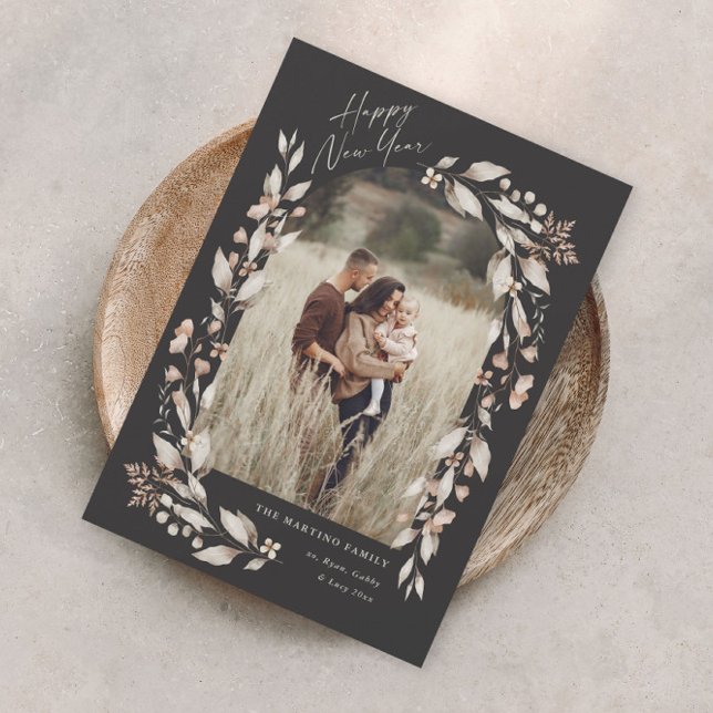 Boho Wildblume Arch Foto Neues Jahr Magnetkarte (Boho wildflower arch photo new years card with elegant script and hand painted watercolor foliage.)