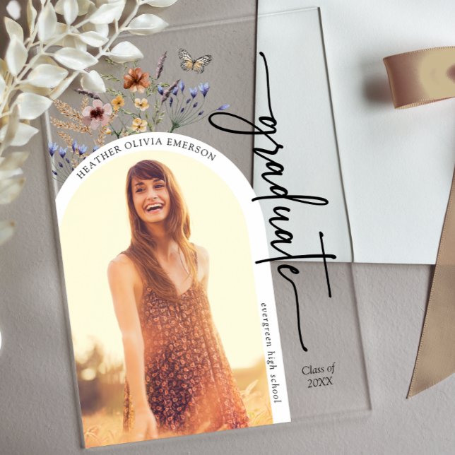 Boho Wildblume Graduate Acryleinladungen (Boho Wildflower Watercolor Graduate Acrylic Invitations with Butterfly by Painted Paperie
)