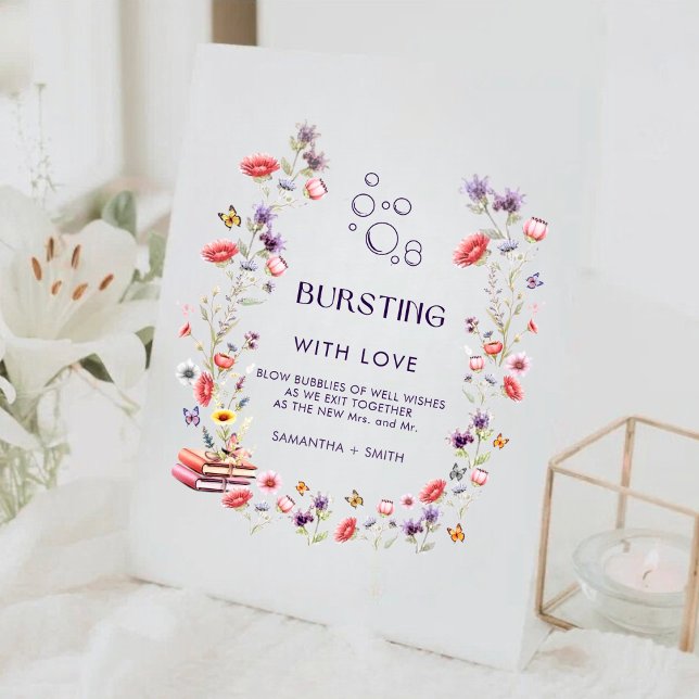 Boho Wildflower 'Bursting with Love' Brautdusche Sockelschild (Modern boho “Bursting with Love” floral sign for elegant bridal décor.)