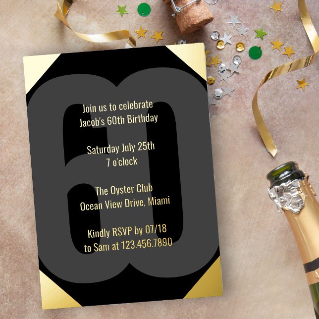Bold 60. Geburtstag Luxe Black and Gold Folieneinladung (Luxe 60th Birthday Invitation in black and gold with Bold Oversized Number and Typography)