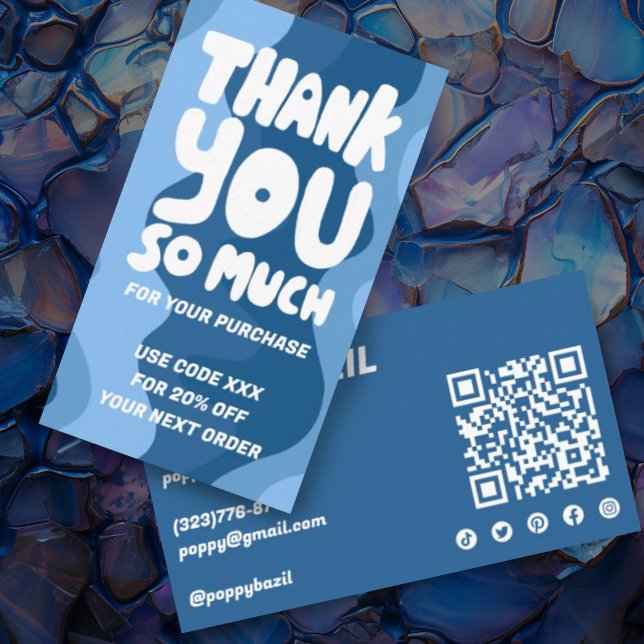 Bold Blue Curves Order Danke Soziales QR Code Visitenkarte (Custom order thank you discount code business card with social media icons and QR code in blue)