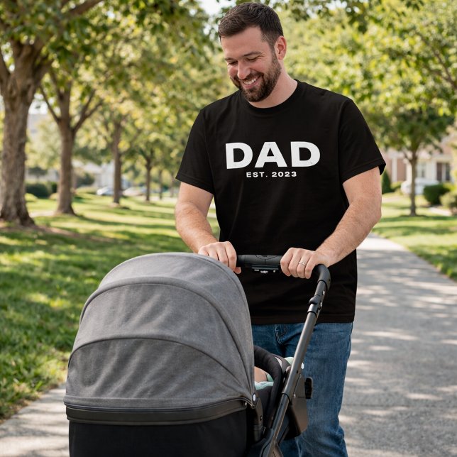 Bold Dad Established New Dad T-Shirt (Von Creator hochgeladen)