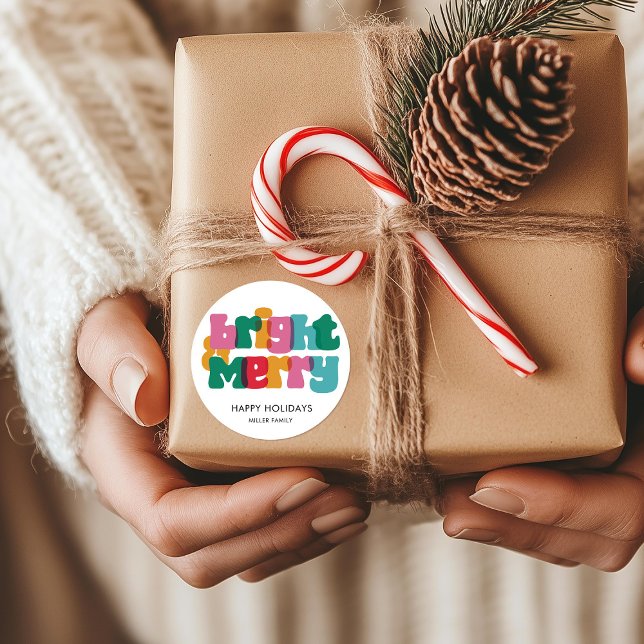 Bold Merry Bright Happy Holiday Monogram Quadratischer Aufkleber (Von Creator hochgeladen)