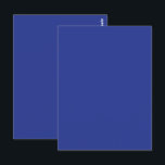 Bold Minimal Wedding Einladung in Deep Blue Postkarte<br><div class="desc">Modernes, minimalistisches Hochzeitsdesign mit solider, tiefblauer Kulisse - perfekt für elegante Sommer- oder Hochzeitsfeiern. Mit diesem kühlen Minimal Wedding Invitation on a Deep Blue Background geben Sie sich ein Bild von moderner Eleganz. Diese minimalistische Hochzeit, die für Paare konzipiert ist, die saubere Linien und zeitlose Eleganz schätzen, verbindet mutige Typografie...</div>