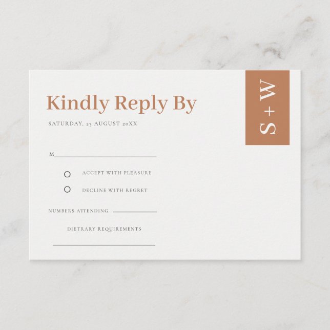 Bold Modern Burnt Orange Rust Tan Wedding RSVP Begleitkarte (Vorderseite)