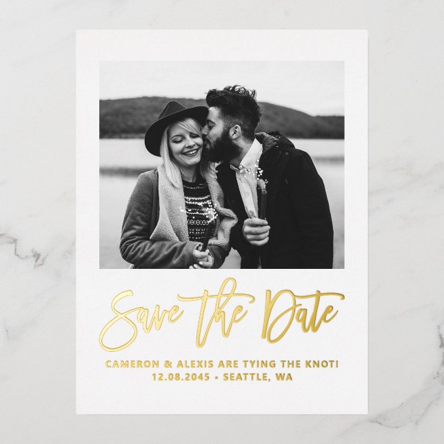 Bold Modern Calligraphy Foto Save the Date Gold Folie Einladungspostkarte (Vorderseite)