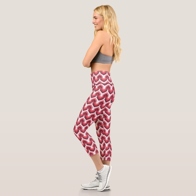 Bold Retro Modern Motif in Pinks Capri Leggings (Links)