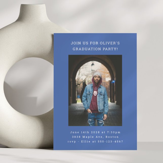 Bold Simple Modern Blue Foto Graduation Party Einladung (Von Creator hochgeladen)