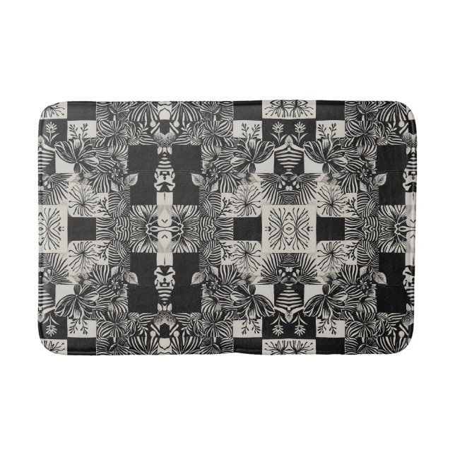 Bold Tropical Monochrome Floral Pattern Badematte (Vorderseite)