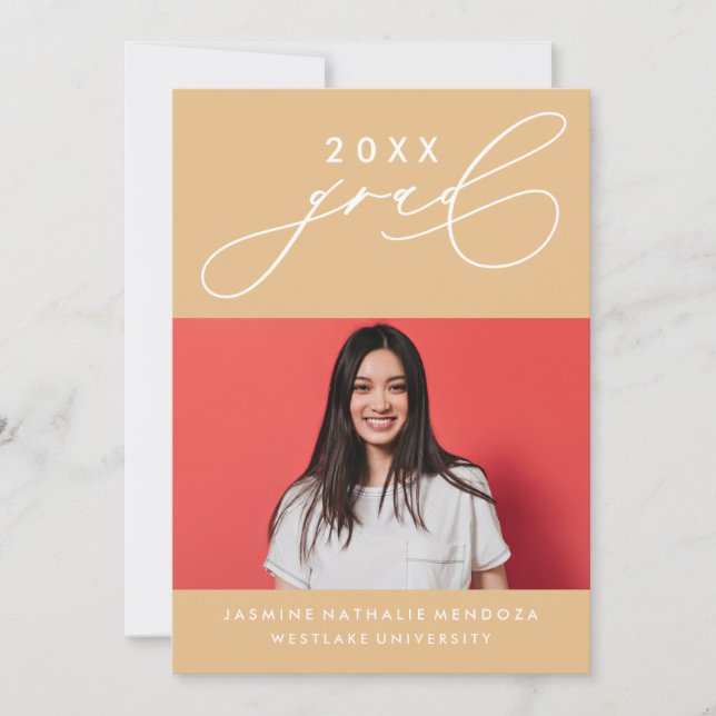 BOLD WHIMSICAL CALLIGRAPHY ABSCHLUSS INVITATION EINLADUNG (Vorderseite)