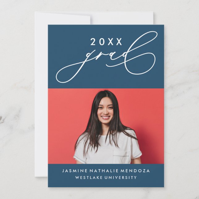 BOLD WHIMSICAL CALLIGRAPHY ABSCHLUSS INVITATION EINLADUNG (Vorderseite)