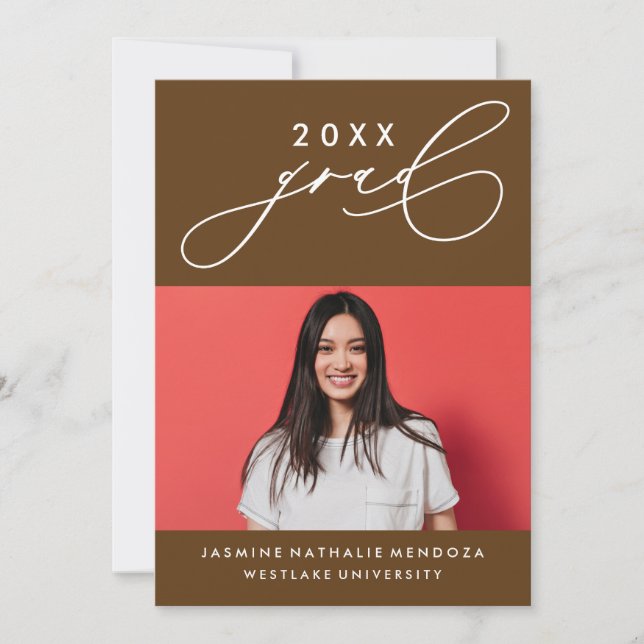 BOLD WHIMSICAL CALLIGRAPHY ABSCHLUSS INVITATION EINLADUNG (Vorderseite)