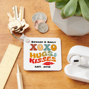 Bold XOXO Hugs & Kisses Valentinstag Geschenk Schlüsselanhänger