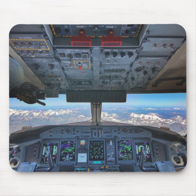 Bombardier Q400 Cockpit über den Alpen Mousepad (Vorne)