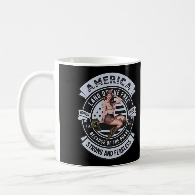 Bomber Girl-Button Kaffeetasse (Links)